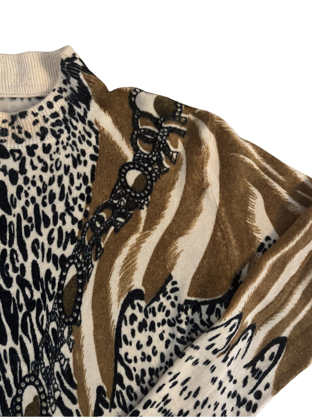 1980’s Vintage Animal Print Sweater with Chain Detail - Picture 5 of 6